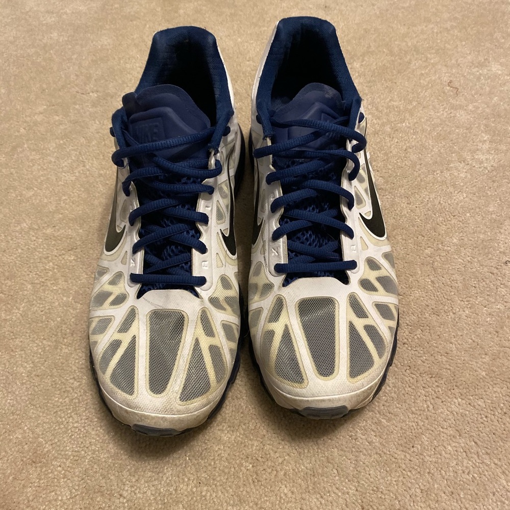 Men’s Nike Air Max Athletic Shoes Size 11